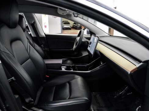 Used 2020 Tesla Model 3 Long Range image 34