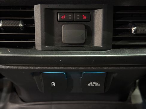 Used 2023 Ford F150 Lariat w/ Equipment Group 502A High image 4