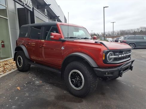 Used 2023 Ford Bronco Outer Banks w/ Sasquatch Package image 8