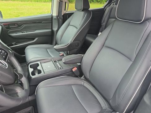 Used 2025 Honda Odyssey Touring image 15