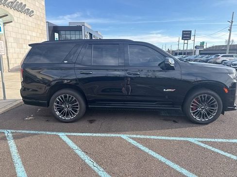 Used 2023 Cadillac Escalade V image 2