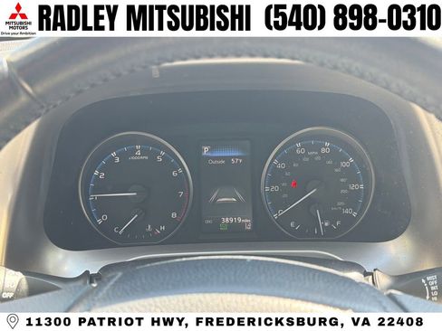Used 2017 Toyota RAV4 XLE FWD image 6