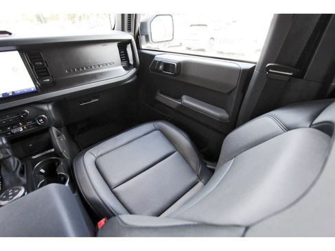 Used 2023 Ford Bronco Everglades AWD/4WD image 12