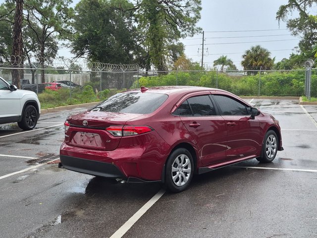 Used 2026 Toyota Corolla LE FWD image 5