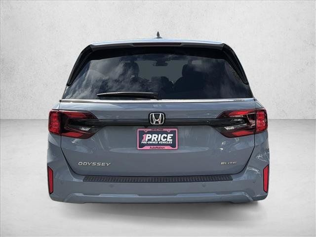 Used 2025 Honda Odyssey Elite image 5