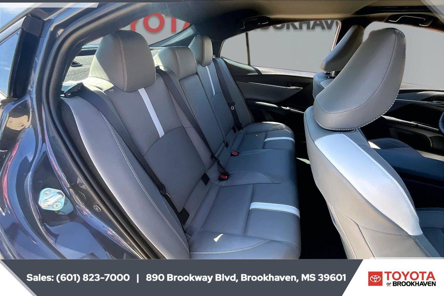 Used 2026 Toyota Camry SE w/ Convenience Package FWD image 20
