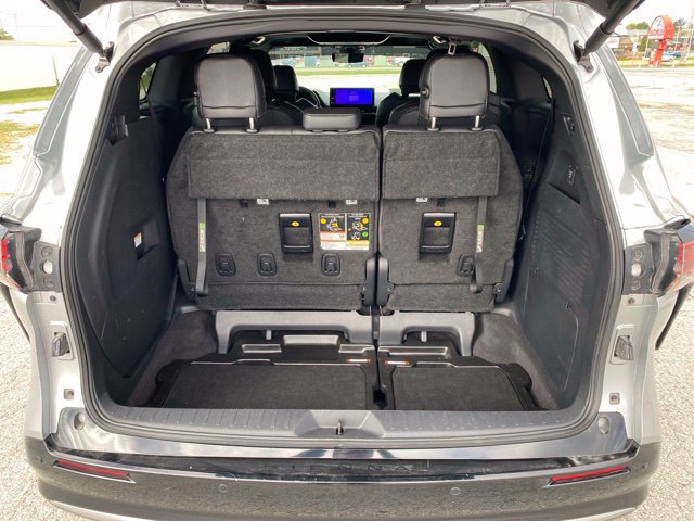 Certified 2025 Toyota Sienna Limited AWD/4WD image 4