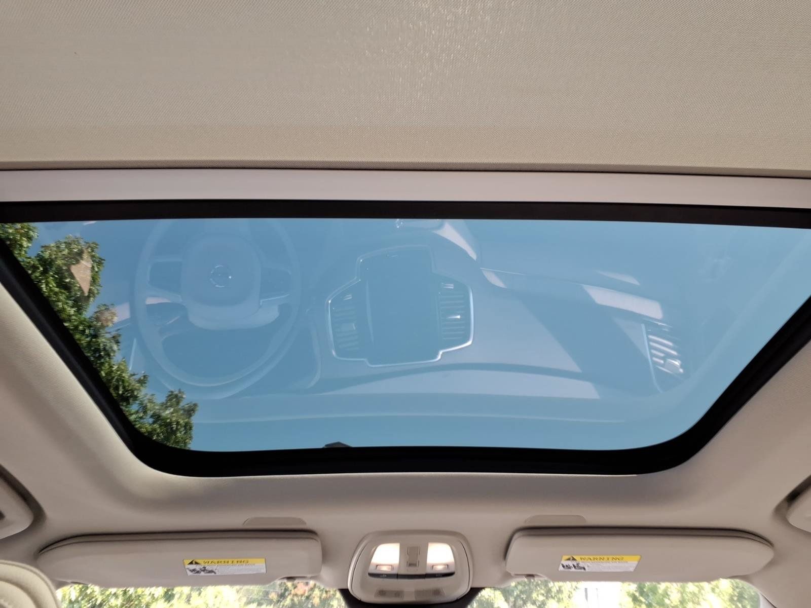 Certified 2025 Volvo XC90 B5 Plus w/ Protection Package Premier AWD/4WD image 15