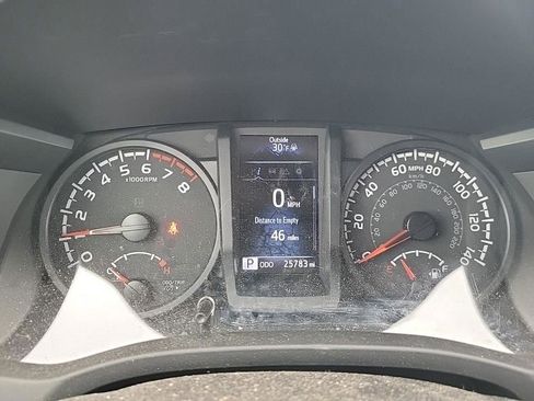 Used 2023 Toyota Tacoma SR image 12