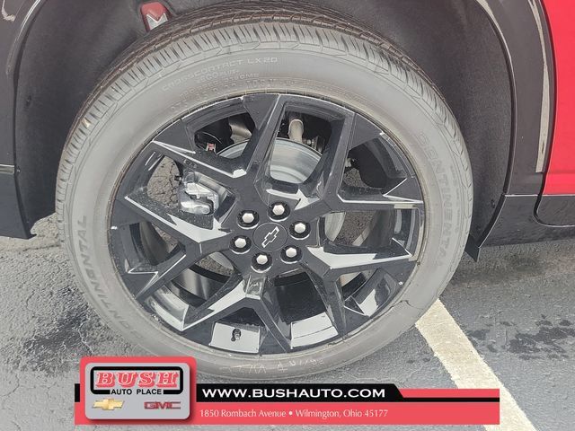 New 2026 Chevrolet Traverse RS w/ LPO, Floor Liner Package FWD image 5
