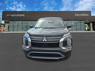 Used 2025 Mitsubishi Outlander SE FWD video 2
