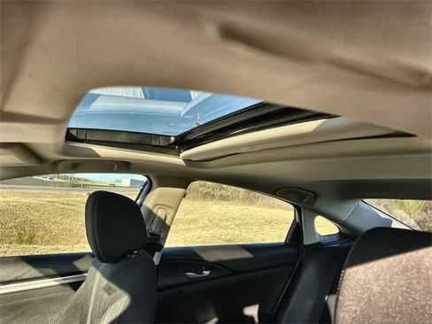 Used 2020 Honda Civic EX image 32