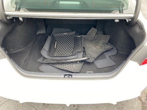 Used 2023 Toyota Camry SE image 19