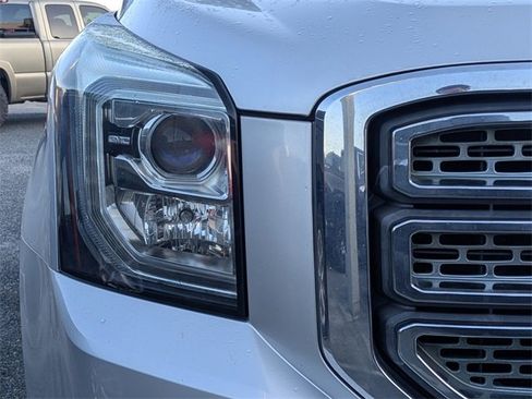 Used 2016 GMC Yukon SLE w/ Convenience Package image 9