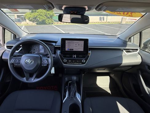 Used 2025 Toyota Corolla LE FWD image 15