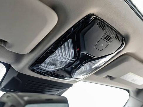 Used 2023 BMW X7 xDrive40i w/ Premium Package AWD/4WD image 34