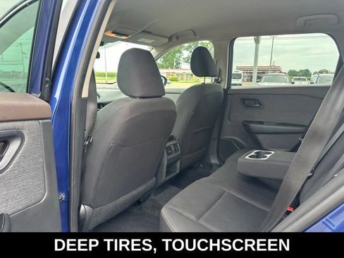 Used 2023 Nissan Rogue S FWD image 3