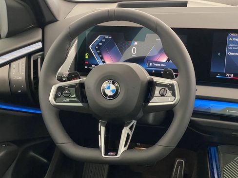 Used 2025 BMW X3 xDrive30i w/ Premium Package image 16