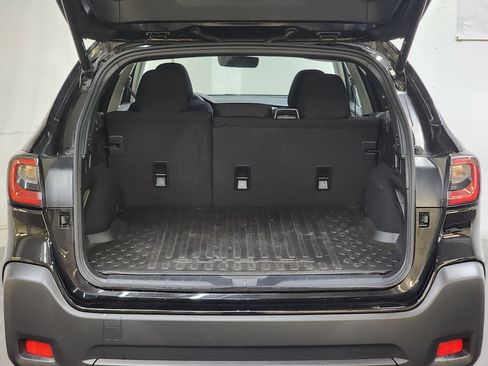 Used 2023 Subaru Outback Premium AWD/4WD image 8