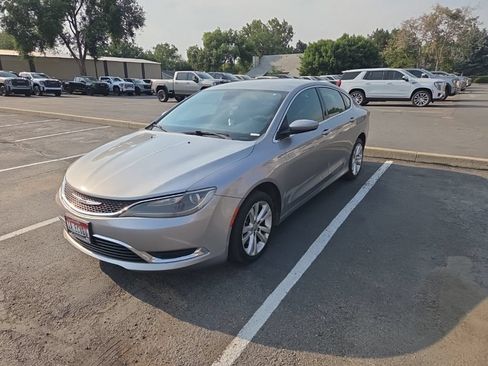 Used 2015 Chrysler 200 Limited FWD image 1