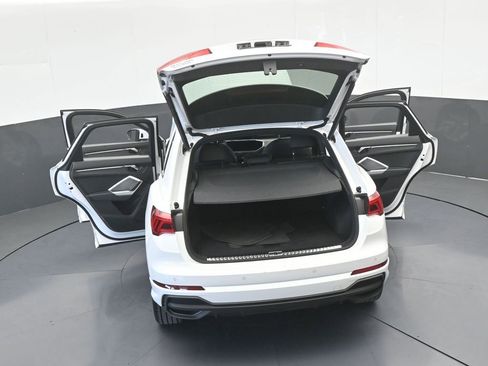 Used 2025 Audi Q3 2.0T Premium image 69