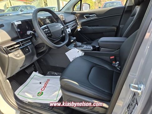 New 2026 Kia Sportage EX AWD/4WD image 7