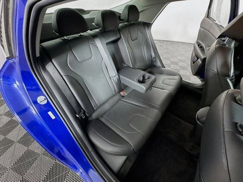 Used 2023 Hyundai Elantra Limited image 28