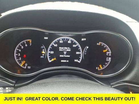 Used 2020 Jeep Grand Cherokee Laredo image 17