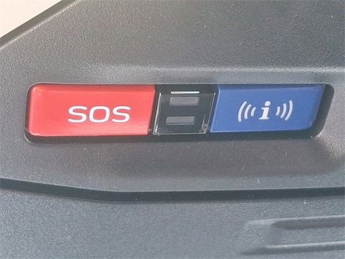 Used 2021 Subaru Outback Premium image 24