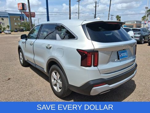 Used 2026 Kia Sorento LX FWD image 5