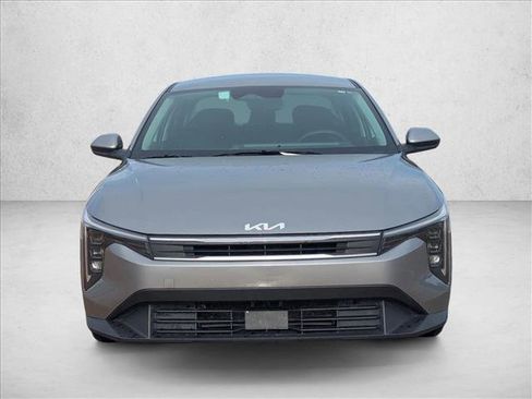 Used 2025 Kia K4 FWD image 2