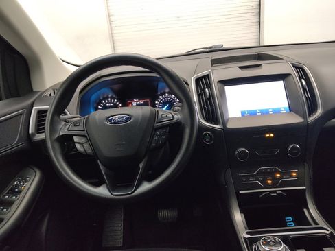 Used 2020 Ford Edge SE FWD image 22