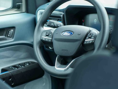 Certified 2025 Ford Maverick XLT w/ Equipment Group 302A AWD/4WD image 20