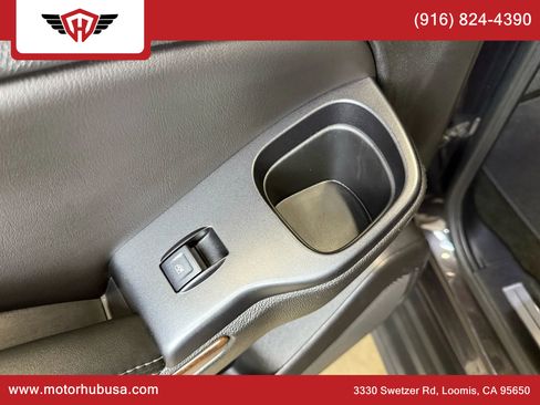 Used 2017 Chevrolet Tahoe LT image 46