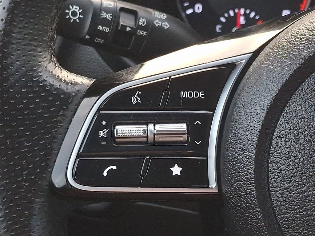Certified 2022 Kia Forte GT-Line FWD image 21
