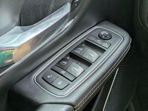 Used 2021 RAM 1500 Laramie w/ Sport Appearance Package AWD/4WD image 24