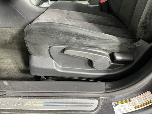 Used 2010 Nissan Altima 2.5 S image 19