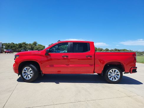 Certified 2022 Chevrolet Silverado 1500 Custom image 8