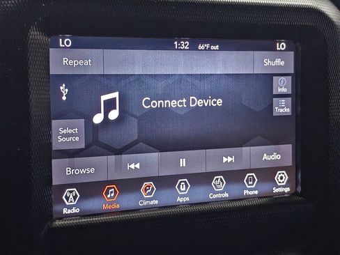 Used 2019 Jeep Wrangler Unlimited Sahara w/ Cold Weather Group AWD/4WD image 30