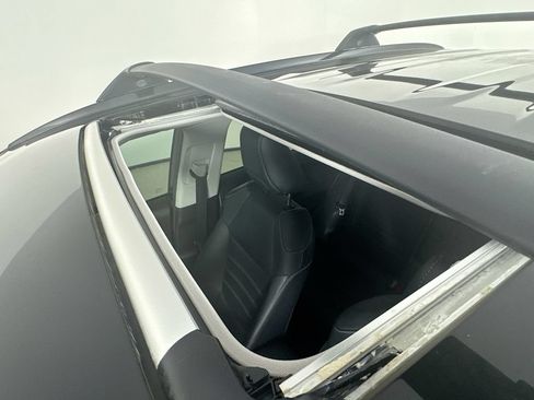 Used 2022 Toyota RAV4 XLE Premium FWD image 25