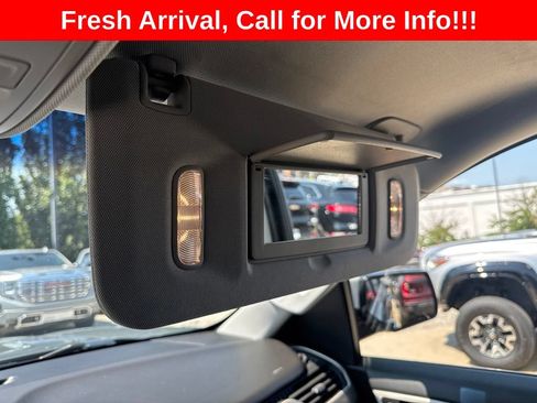 Used 2017 GMC Yukon Denali w/ Open Road Package AWD/4WD image 21