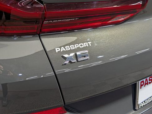 Certified 2024 BMW X6 M60i w/ Dynamic Handling Package image 11