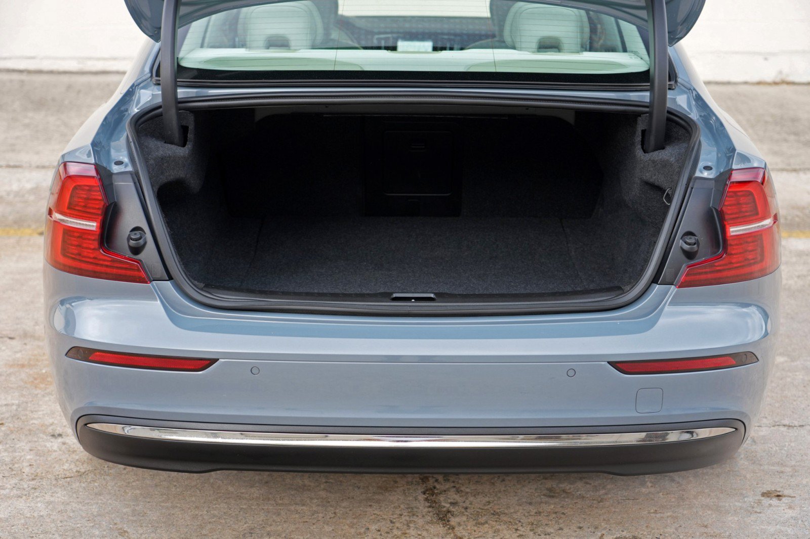 Used 2023 Volvo S60 B5 Ultimate w/ Climate Package FWD image 10