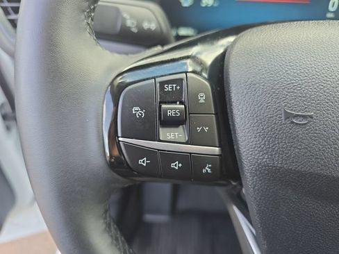 Certified 2023 Ford Escape Platinum w/ Premium Technology Package AWD/4WD image 19