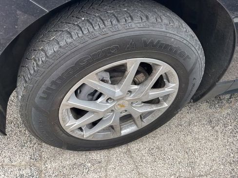 Used 2022 Chevrolet Equinox LT FWD image 11