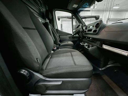 Used 2026 Mercedes-Benz Sprinter 2500 image 25