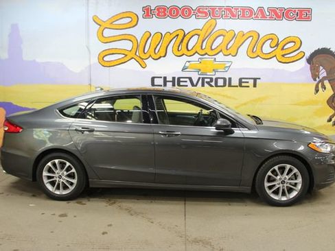Used 2020 Ford Fusion SE w/ Fleet SE Value Package FWD image 1