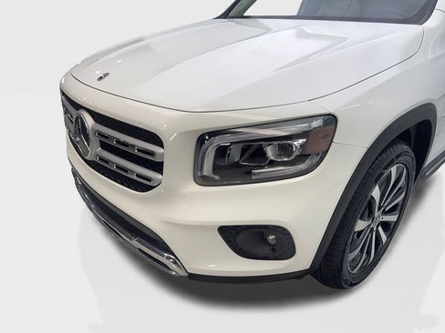 Used 2022 Mercedes-Benz GLB 250 image 16