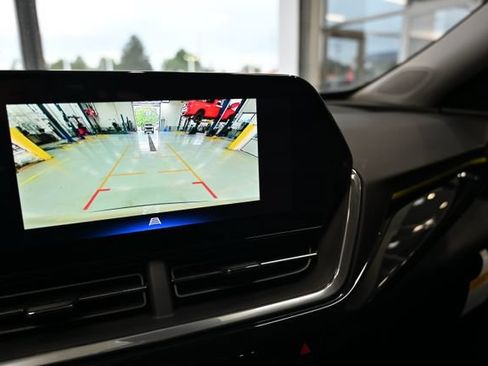 New 2026 Chevrolet Trax ACTIV w/ Sunroof Package FWD image 16