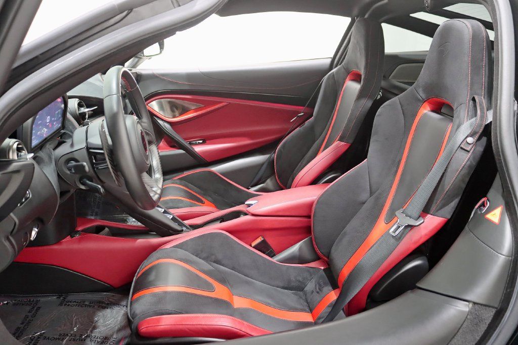 Used 2018 McLaren 720S RWD image 38